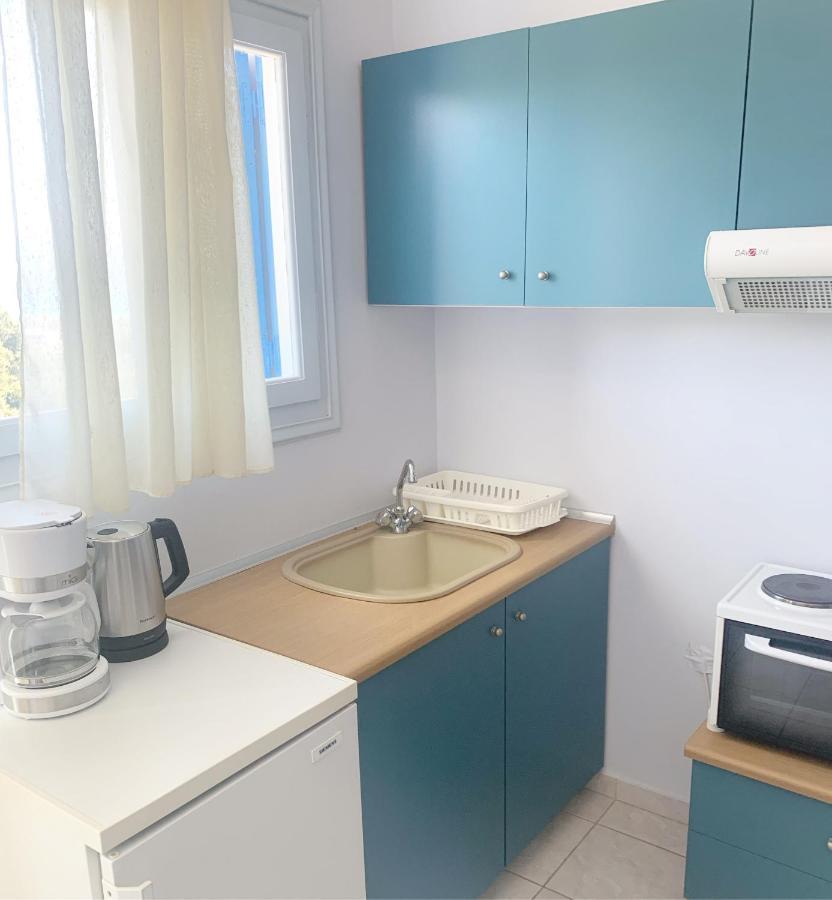 פיניקונטה Ilias Apartments מראה חיצוני תמונה