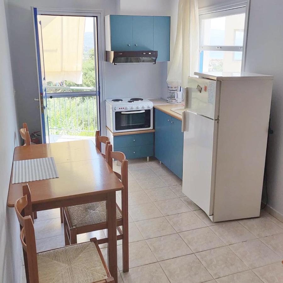 פיניקונטה Ilias Apartments מראה חיצוני תמונה