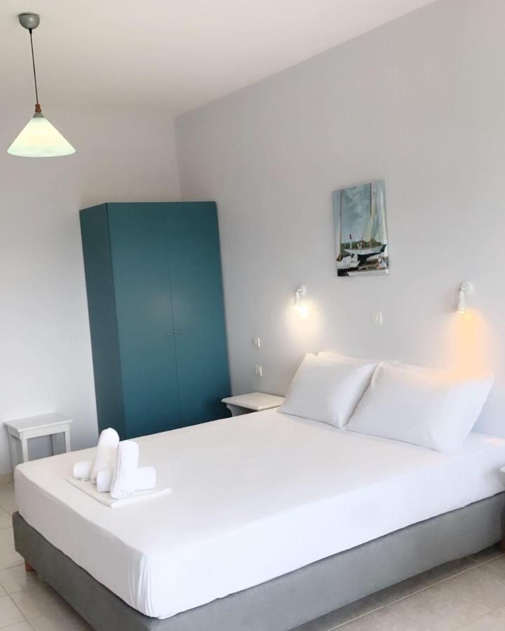פיניקונטה Ilias Apartments מראה חיצוני תמונה