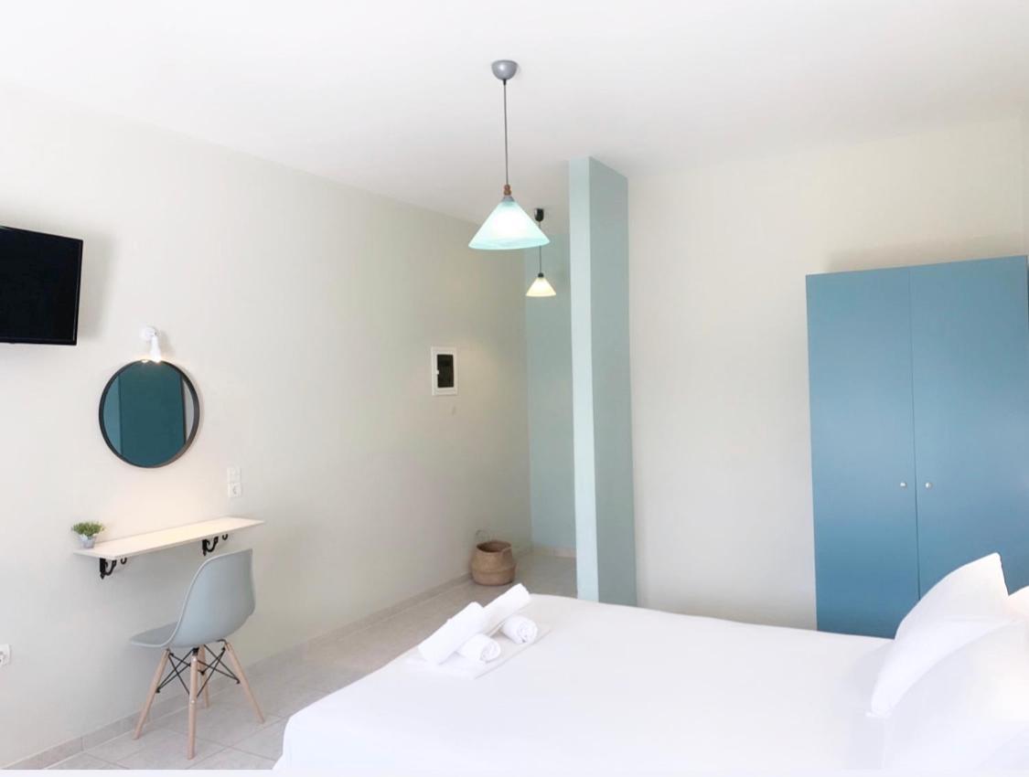 פיניקונטה Ilias Apartments מראה חיצוני תמונה