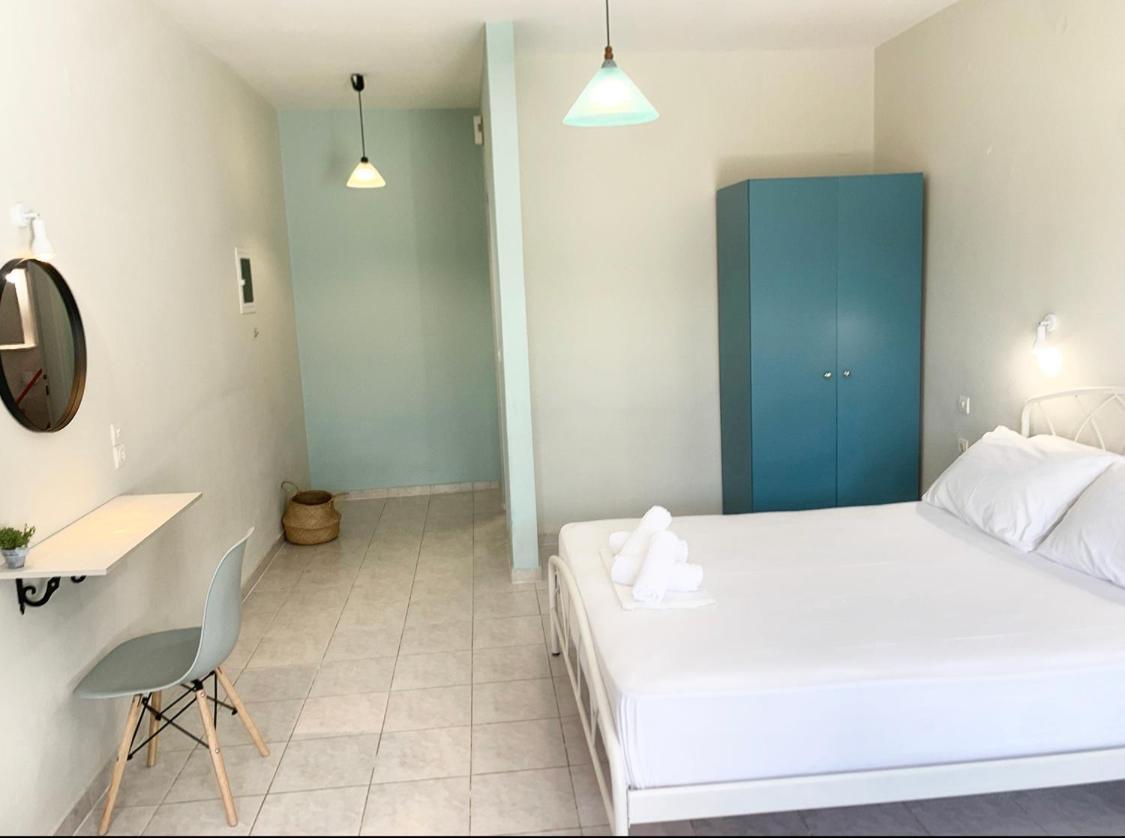 פיניקונטה Ilias Apartments מראה חיצוני תמונה