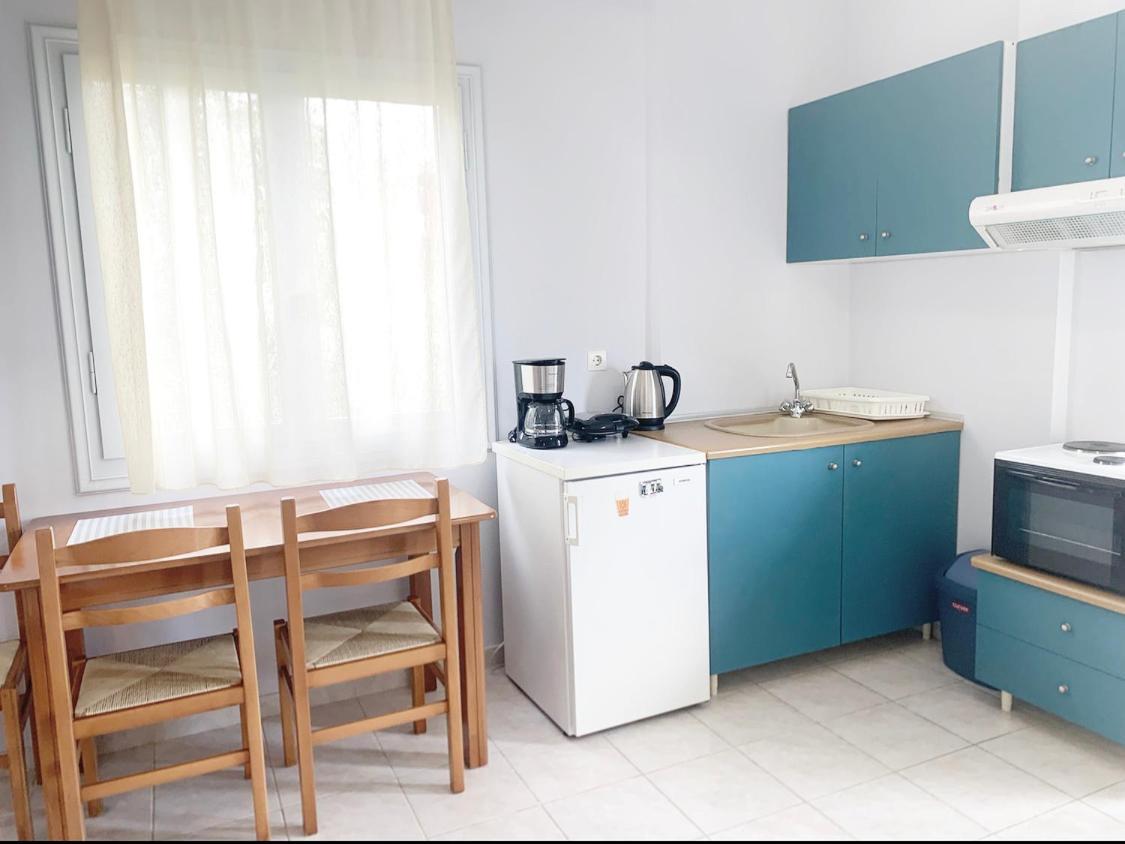 פיניקונטה Ilias Apartments מראה חיצוני תמונה