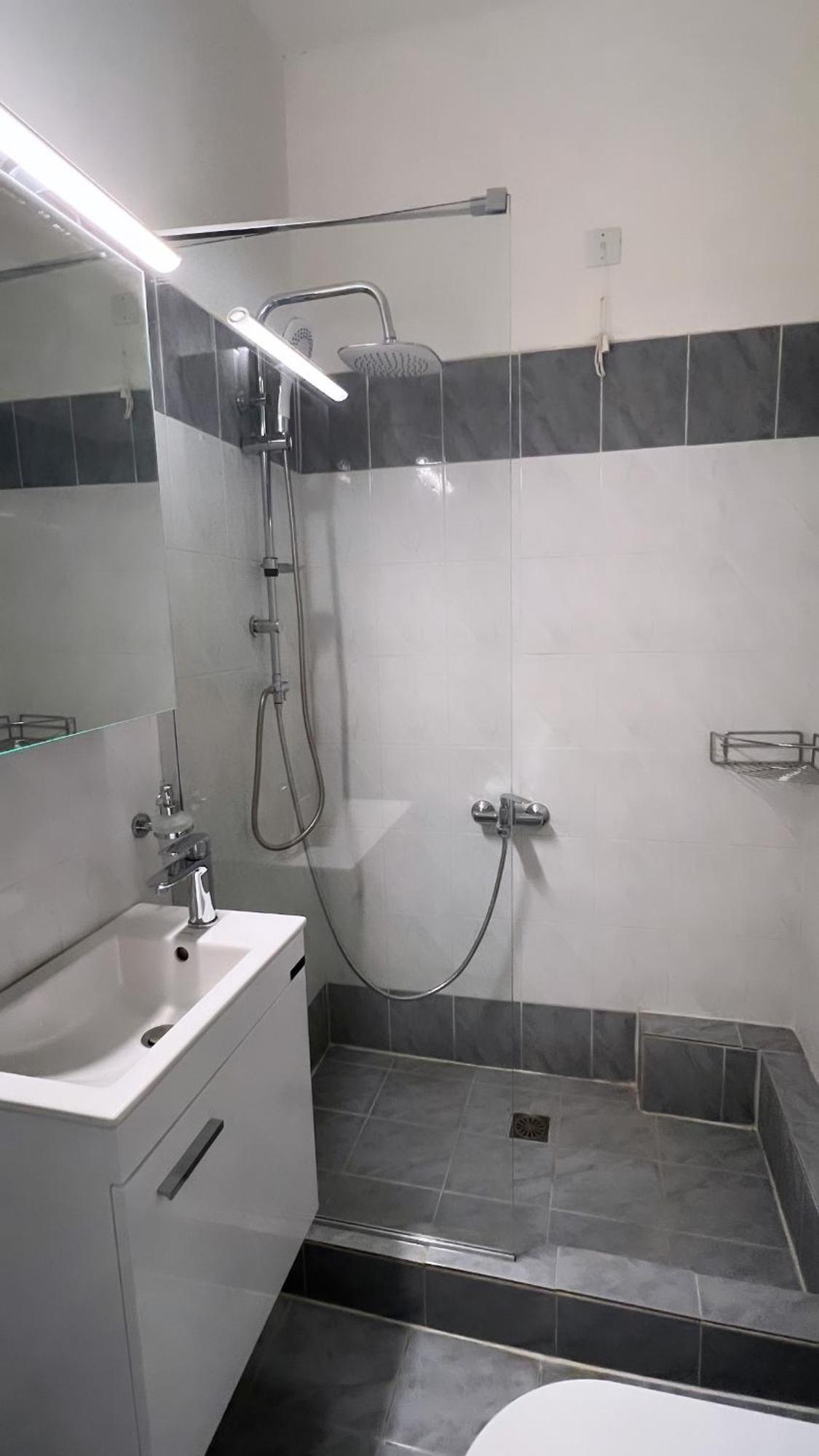 פיניקונטה Ilias Apartments מראה חיצוני תמונה