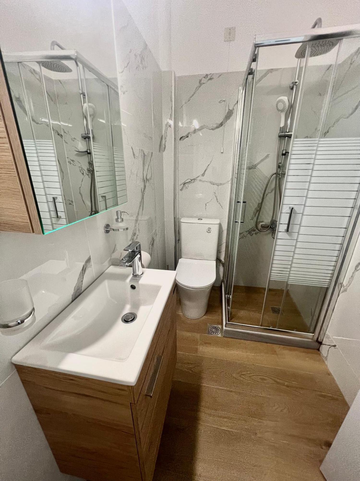פיניקונטה Ilias Apartments מראה חיצוני תמונה