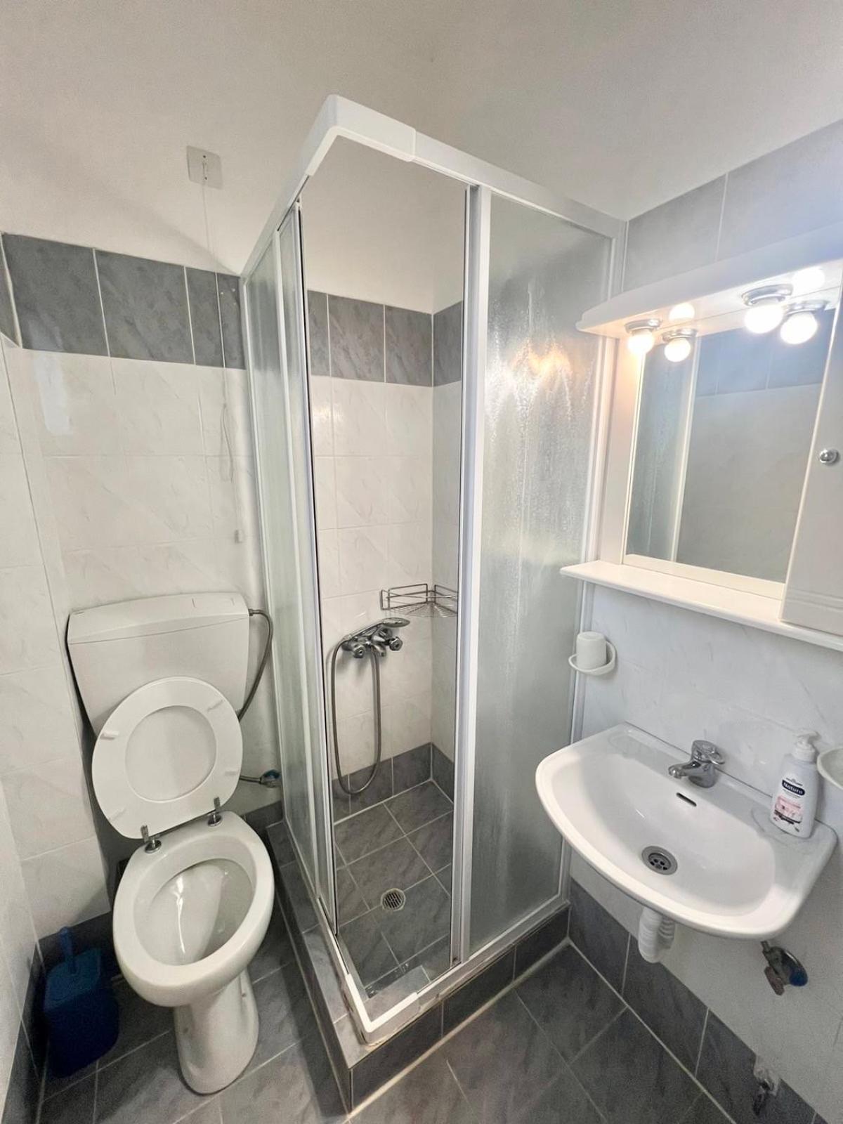 פיניקונטה Ilias Apartments מראה חיצוני תמונה